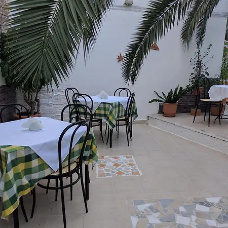 Apollon Aparthotel Méthana